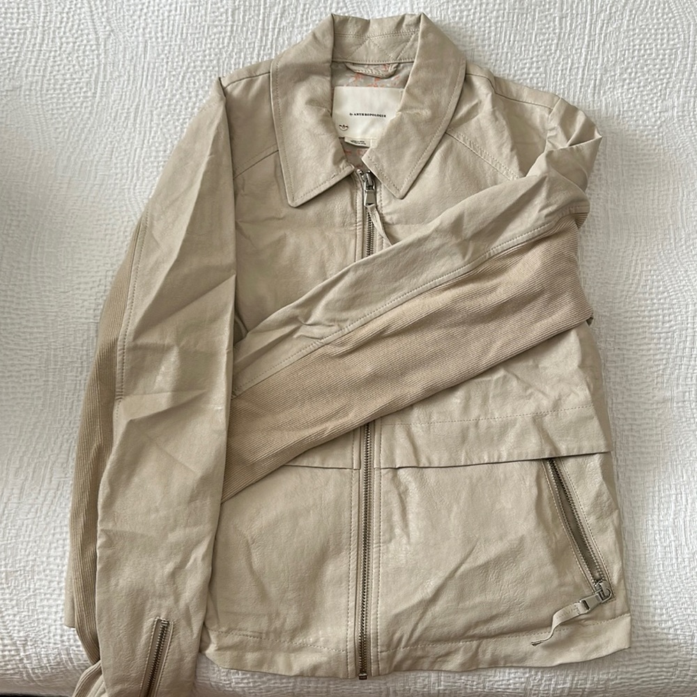 Neutral leather jacket